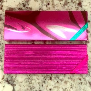 MAC Shiny Pretty Things Face Compact Palette